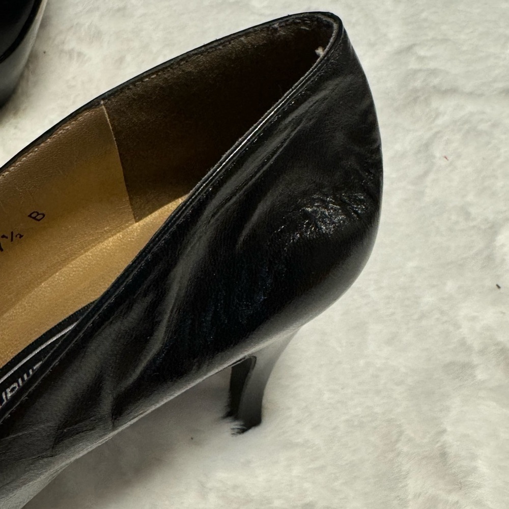Vintage 80’s Stuart Weitzman Black Leather Gold Studded Heels Pumps Avante Garde - Picture 11 of 16